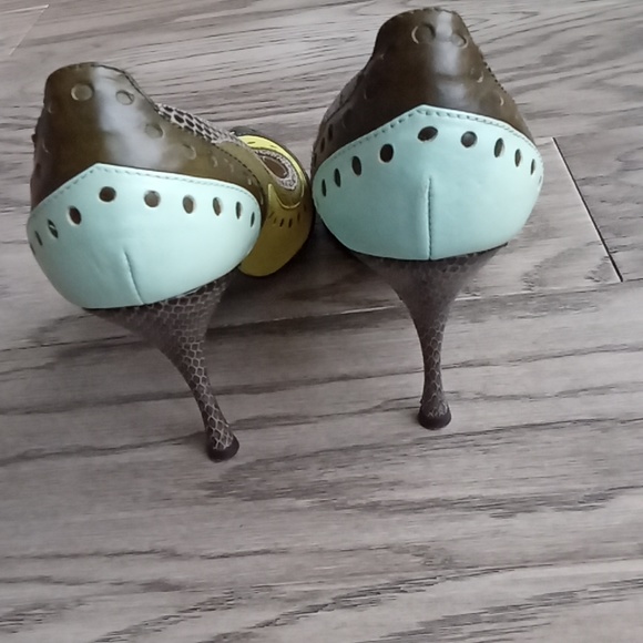Dolce & Gabbana pumps size 38.5,US8 - Picture 4 of 16